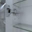 24 po Armoire à pharmacie rectangulaire en aluminium argenté encastré / à fixation en surface avec charnières silencieuses l 10 po x H 30 po, avec luminosité de 10% à 100%, fonction brouillard, tablettes réglables en verre trempé intégrées