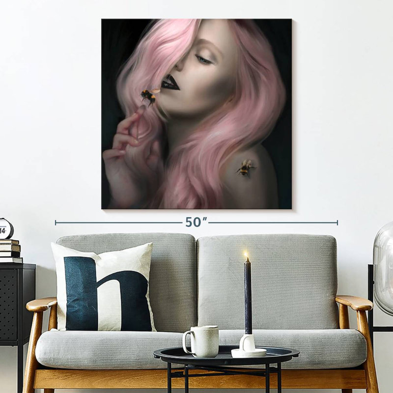 Leisha Bee Keeper, 33" H x 33" W
