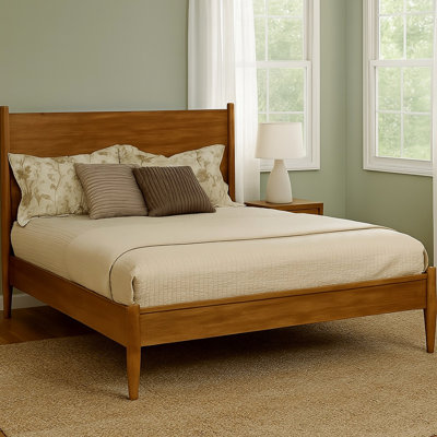 Très grand lit plateforme King Mid-Century dans des tons de chêne, pieds fuselés ronds, bois massif et bois d'ingénierie, base à lattes pour un décor de chambre à coucher moderne de brillance, sans sommier, tête de lit haute, utilisation à long terme