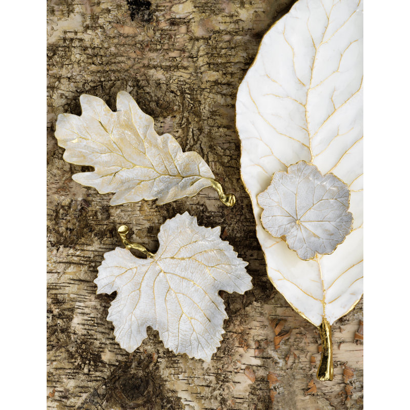 Winter Leaves Magnolia Dish