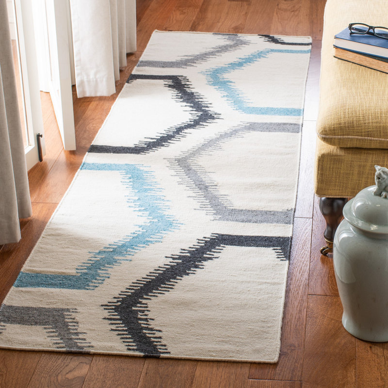 Rodgers Hand Woven Flat Weave Wool/Viscose/Cotton Geometric Rug in Gray/Ivory, Runner 2'6" x 8'