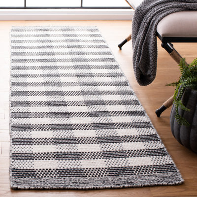 Tapis rayé noir / ivoire Kilim 807