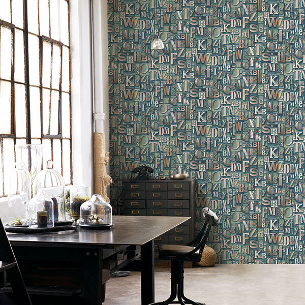 Nostalgie Block Letters Design Wallpaper Roll, Green/Gold