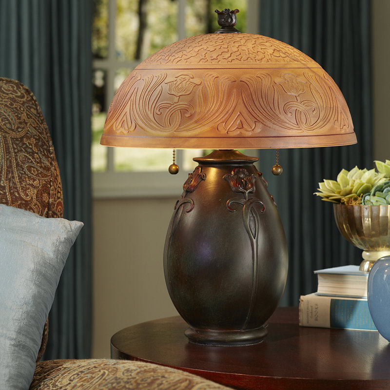 Lampe de table noire 17,8 po
