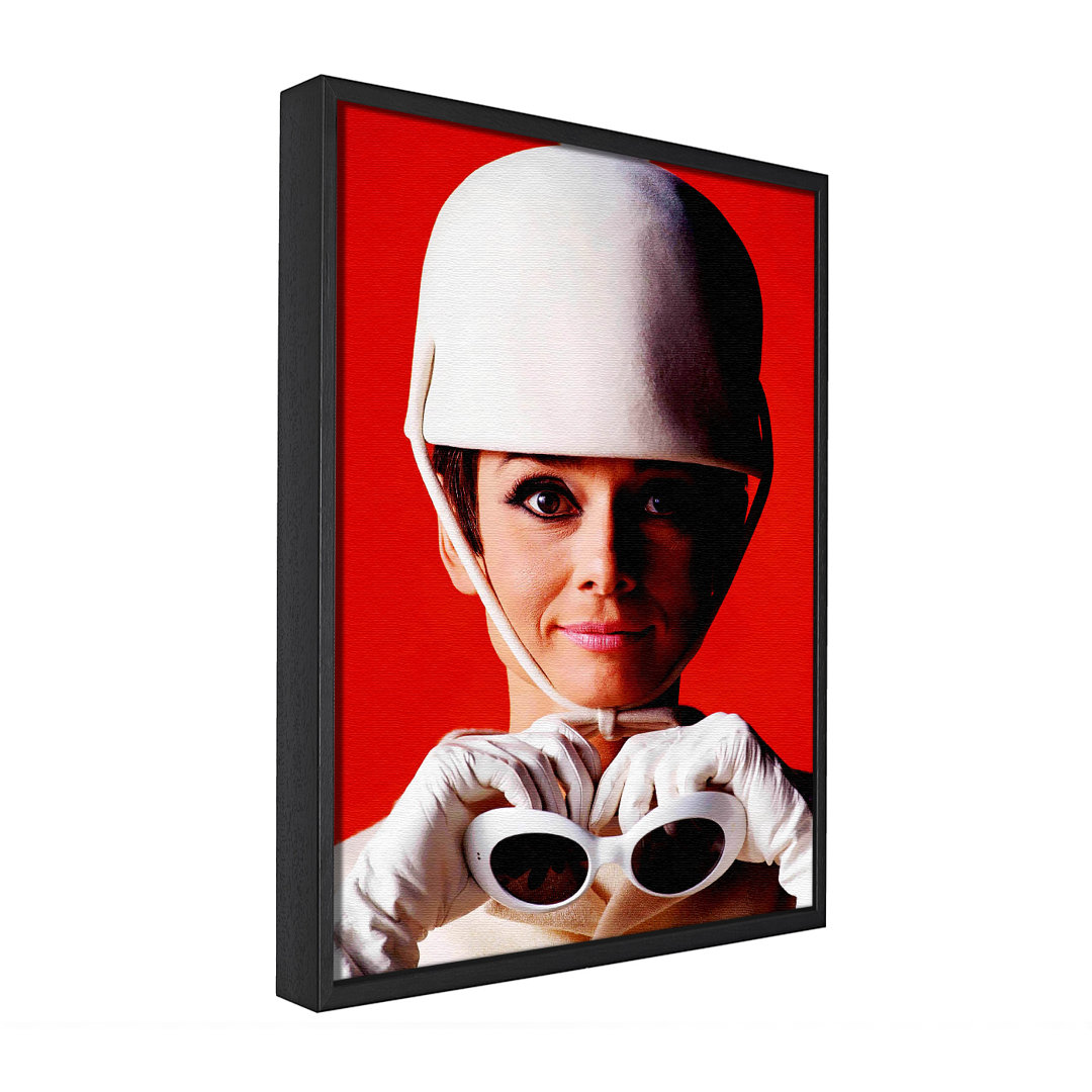 Audrey Hepburn Goggles - Einzelner Bilderrahmen Fotografie auf Leinwand