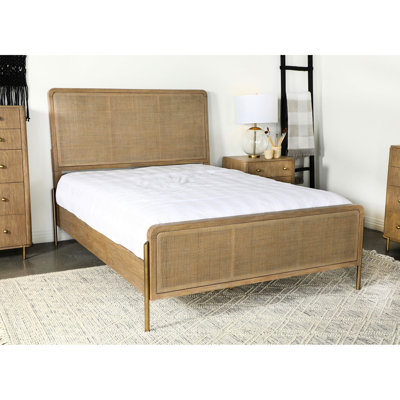Grand lit avec panneau de canne naturel délavé au sable - lit en bois massif en métal d'inspiration côtière, style Mid-Century, lignes épurées, pieds fuselés pour la chambre à coucher