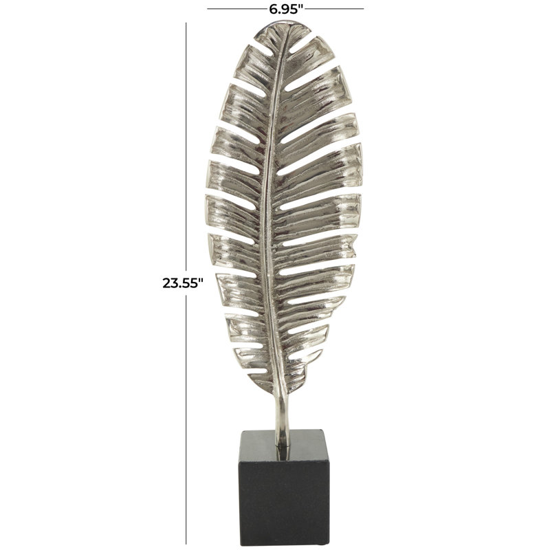 Sculpture Odilia, Or, H 23,55 po x l 6,95 po x P 4,15 po