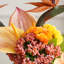 Ornements de fleurs simulées