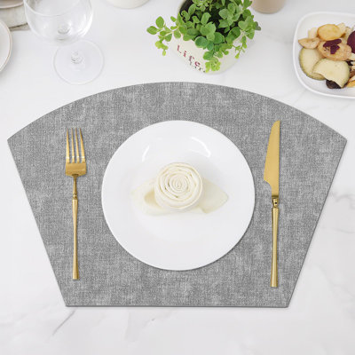 Ensemble de 6 napperons de table ronde, tapis de table en similicuir lavables en forme de coin, napperons de cuisine à essuyer