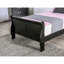 Élégant lit de style traîneau gris avec pieds en bois massif et support, parfait pour les chambres contemporaines et transitionnelles.-849137108-849137118