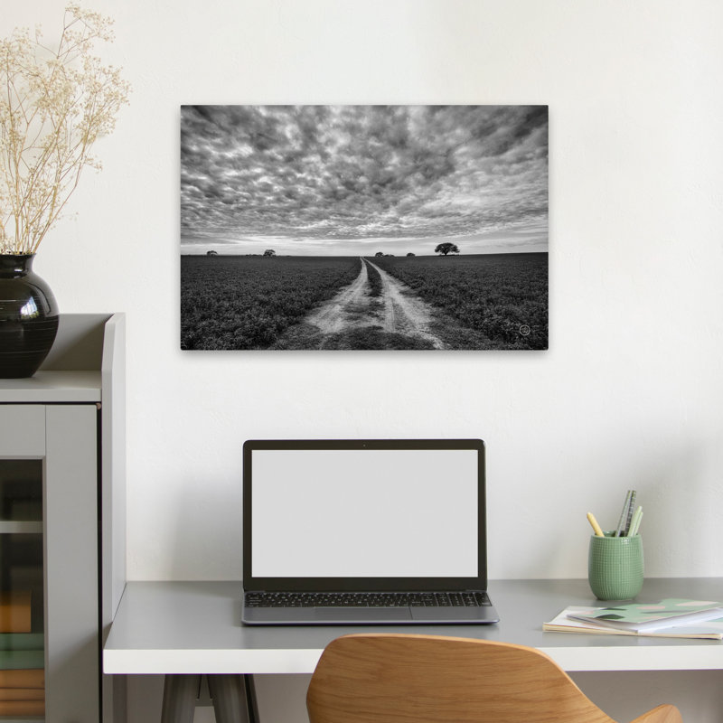 Contemporary Farm Road, H 24 po x l 16 po