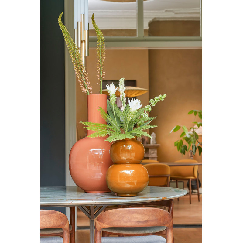 Chinita Iron Table Vase, Brown
