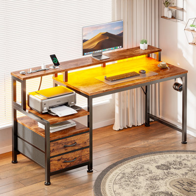 Bureau d'ordinateur avec lumières à DEL RVB, station de charge, support pour moniteur et tiroirs, bureau de jeu avec tablettes réglables