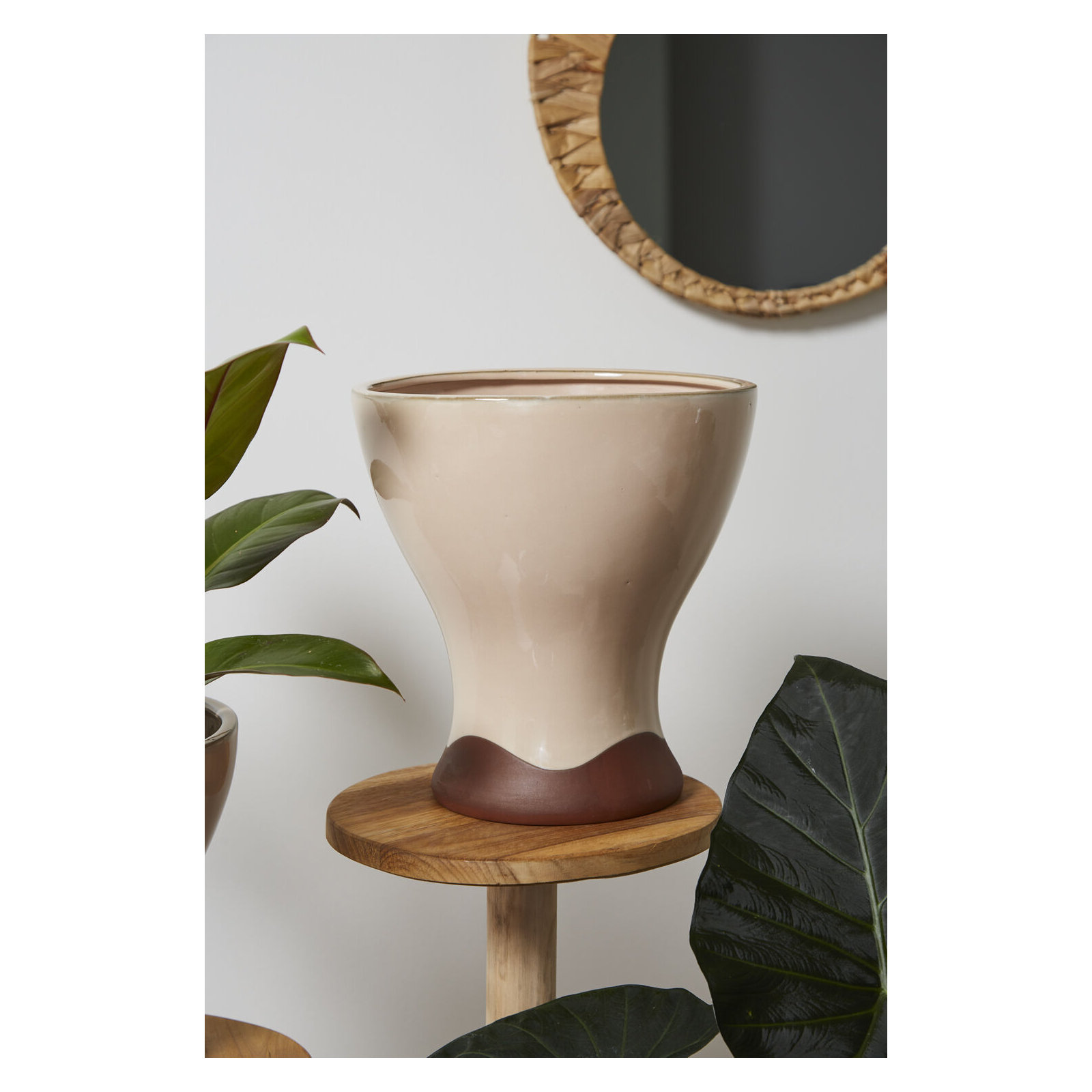 Whately Pot 10"x 11"