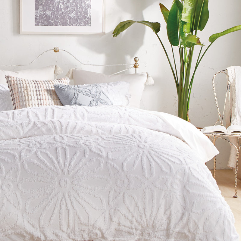White King Cotton Chenille Tufted Comforter Set