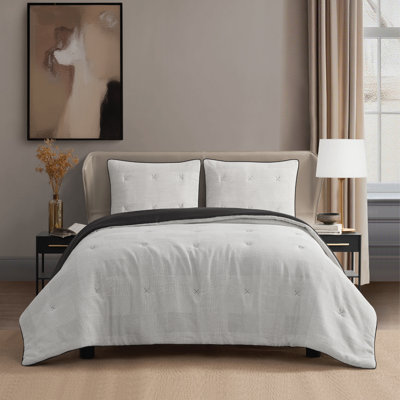 House of Harlow 1960 Madrid 3 Piece Reversible Cotton Jacquard Comforter Set