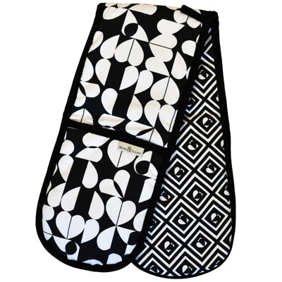 Beau & Elliot Geometric Oven Mitt