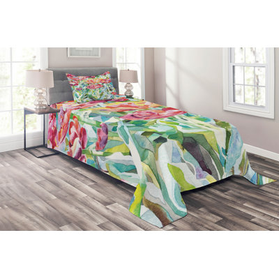 Farmhouse / Country Floral Coverlet