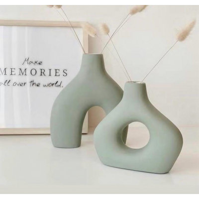 Corenda Ceramic Table Vase