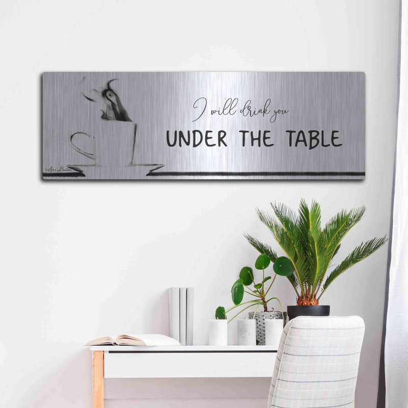 «Under the Table» par Lori Deiter, art mural en métal, H 16 po x l 48 po