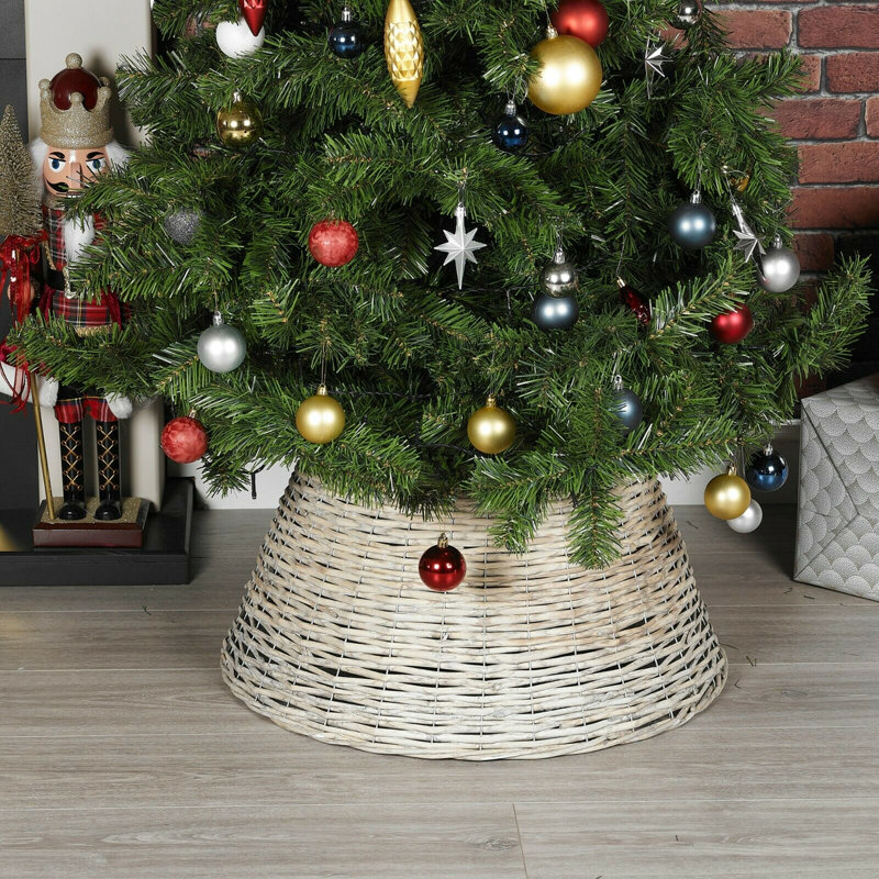 Adilynn Rattan Tree Collar