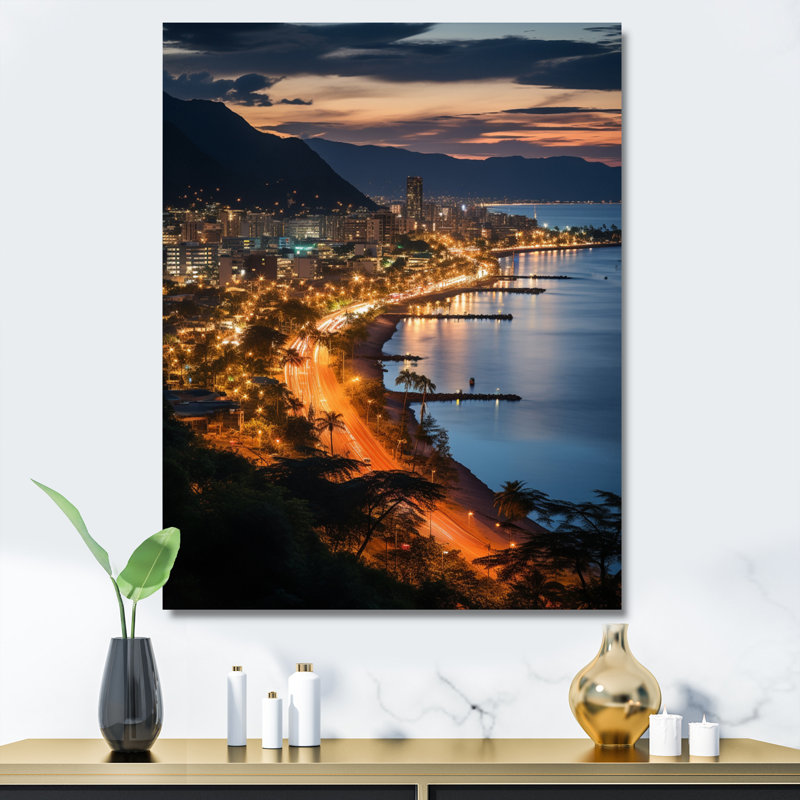 Yoherlin Honolulu, beau paysage urbain, Spot III - impression, H 20 po x l 12 po x P 1 po, Toile tendue