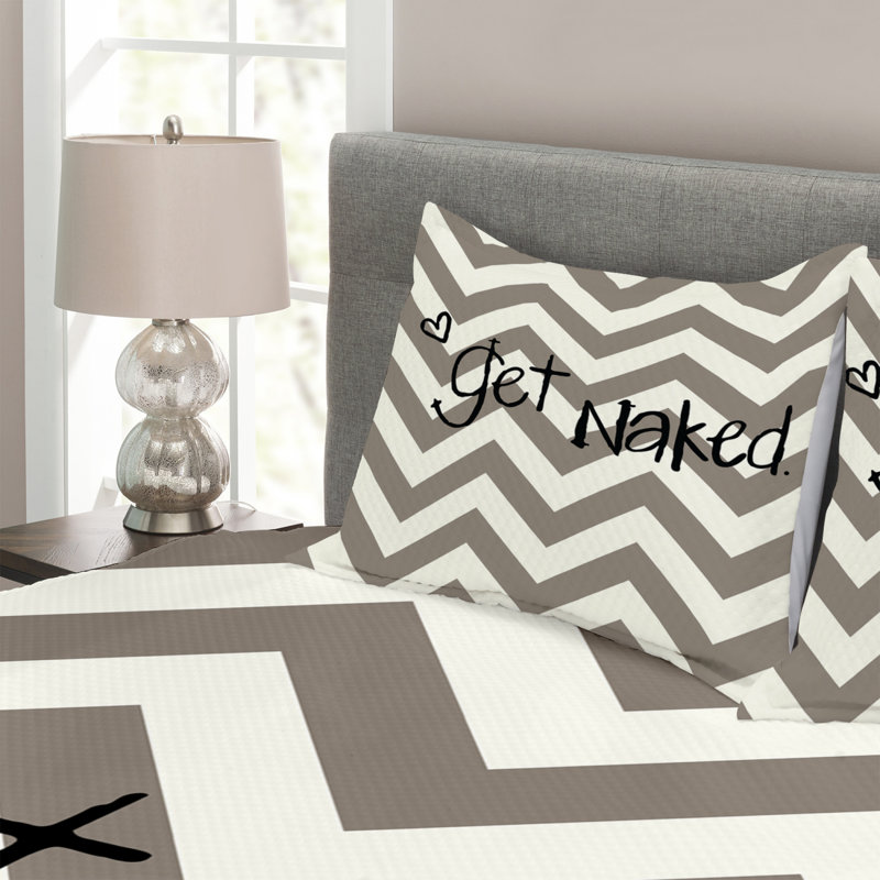 Chevron / Zig Zag Bedspread, 220 x 264 cm
