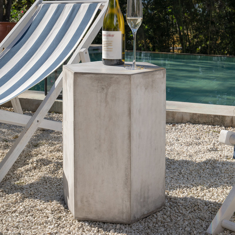 Table d'appoint Felishia, Gris, H 20 po x l 14,5 po x P 12,5 po