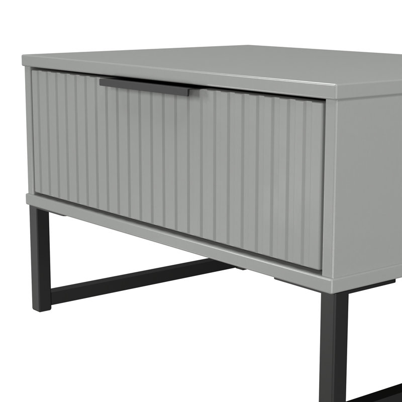 Bernat End Table, Grey/Black