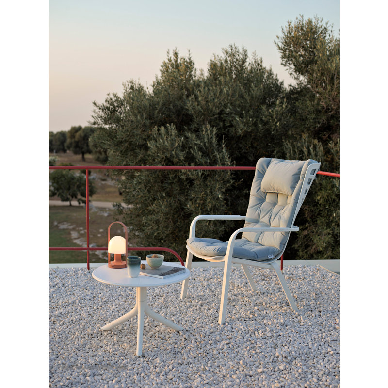 Folio Outdoor Lounge Chair, Tobacco