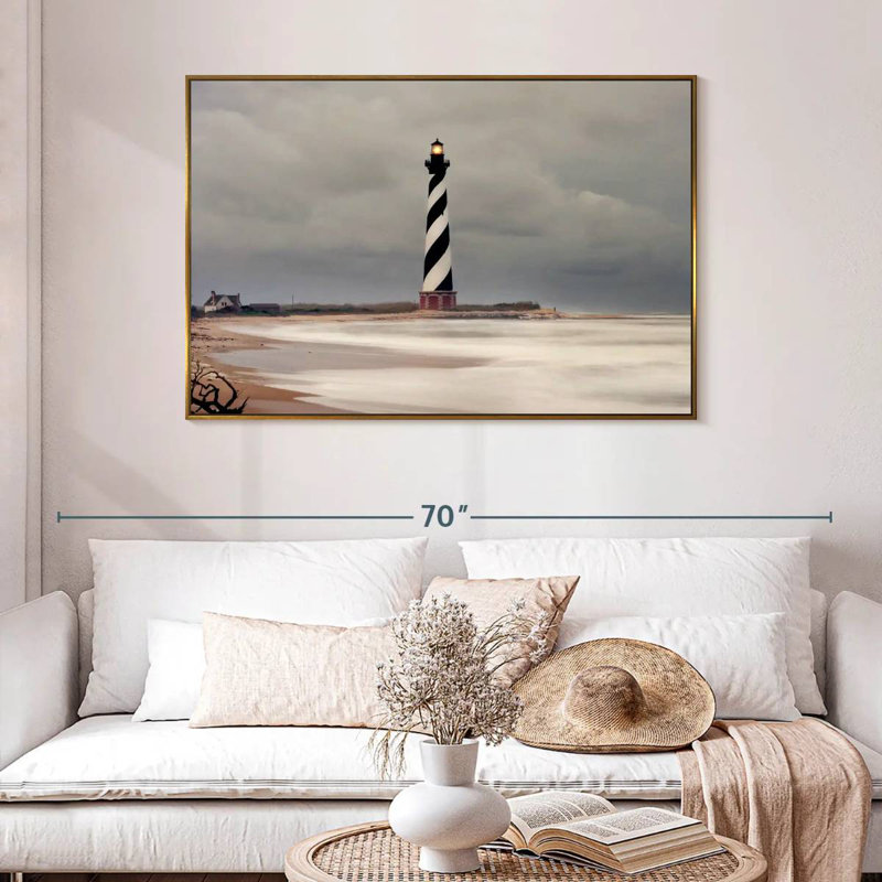 Phare orageux du cap Hatteras, 46 po x 31 po, Cadre flottant doré