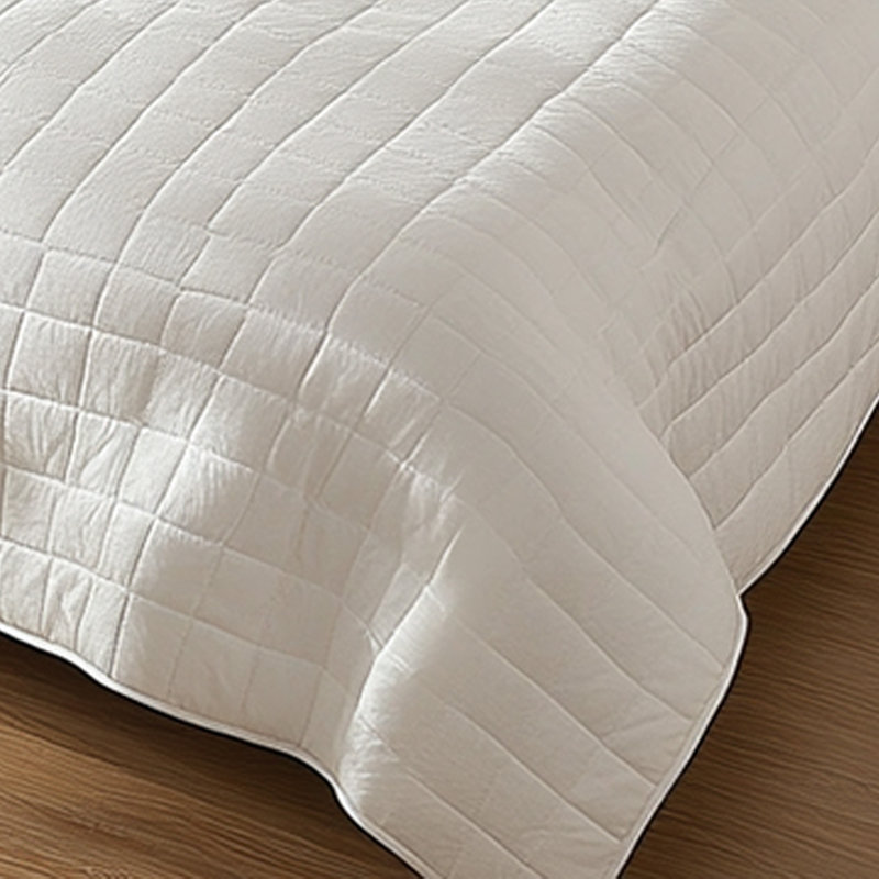 Couette blanche unie matelassée