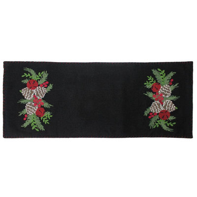 C Pinecones & Bells Table Runner