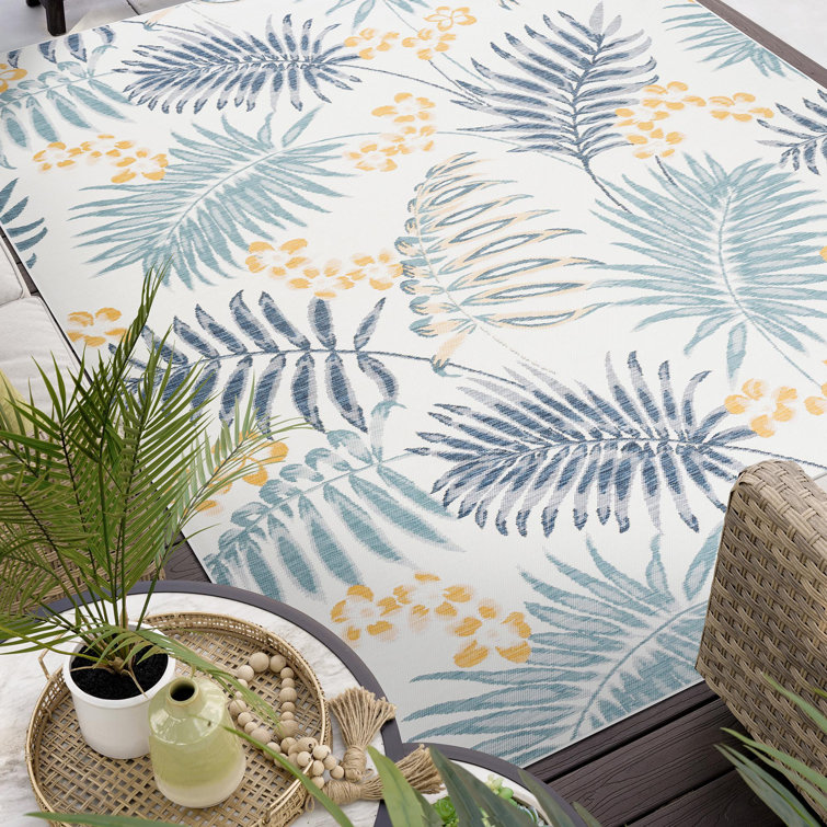 Vannesa Floral Reversible Flatweave Polypropylene Indoor / Outdoor Area Rug - Navy 