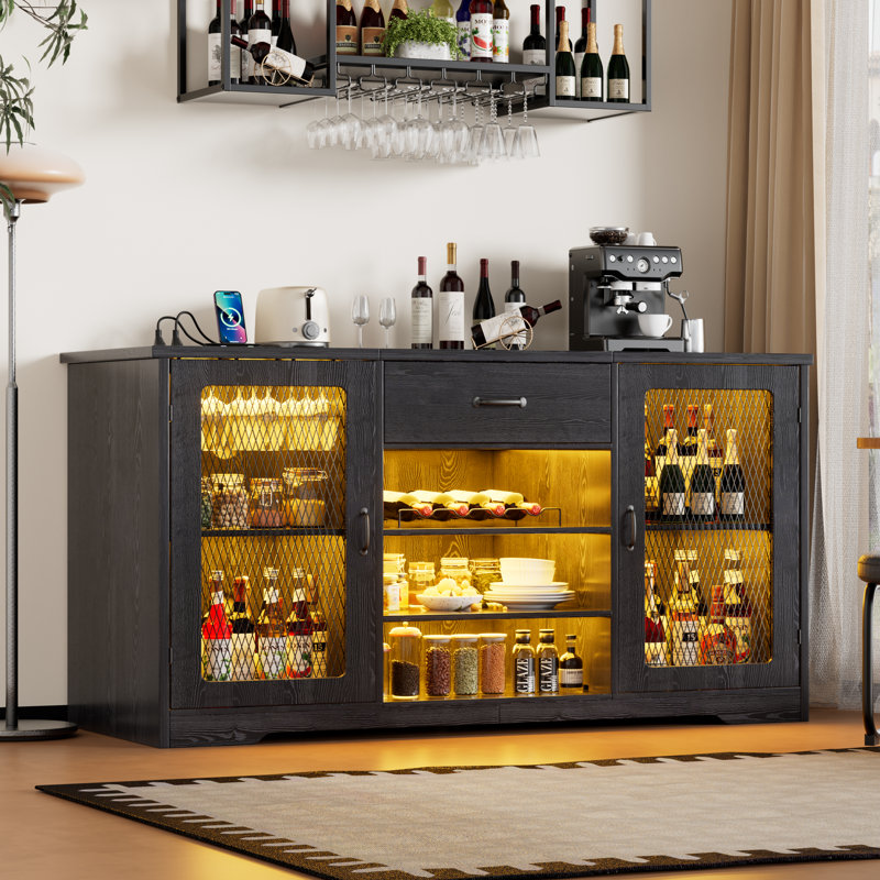 Armoire bar 63 "avec espace réfrigérateur et lumière à DEL, armoire à vin moderne avec support à vin, station de charge, tiroir, buffet pour la salle à manger de cuisine