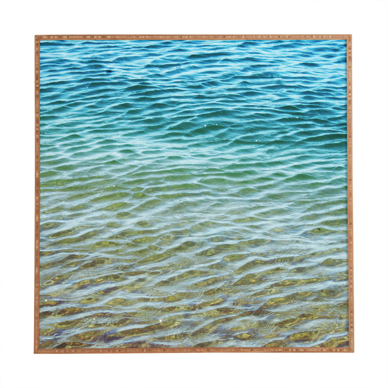 «Ombre Sea» par Shannon Clark, reproduction de photo encadrée