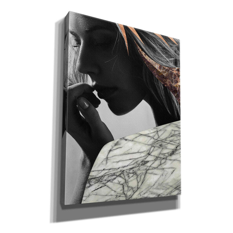 «Phase Two» par Design Fabrikken, estampe numérique sur toile, H 16 po x l 12 po x P 0,75 po