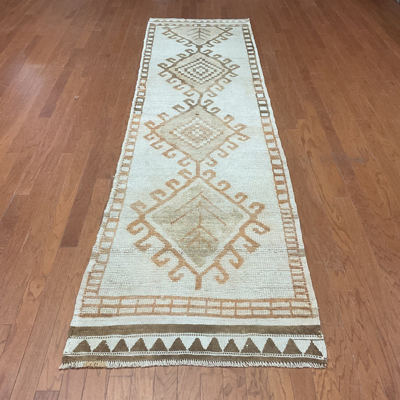 Bungalow Rose Handmade Turkish Oushak Wool Runner