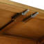Grande armoire de rangement avec 4 portes en verre et pin vieilli. Conception arquée élégante. Vaste espace de rangement intérieur. Tablettes réglables. Fabrication. Capacité de charge de 200 livres. 52 tablettes et 250 tablettes-1808305899