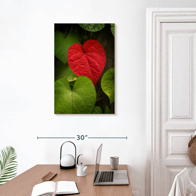 Harnek Heart Leaf, 30" H x 20" W