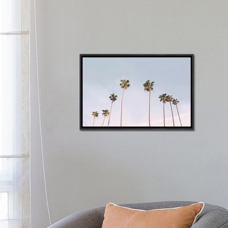 Photographie « california trees », H 18 po x l 26 po x P 1,5 po, Toile avec cadre noir patiné