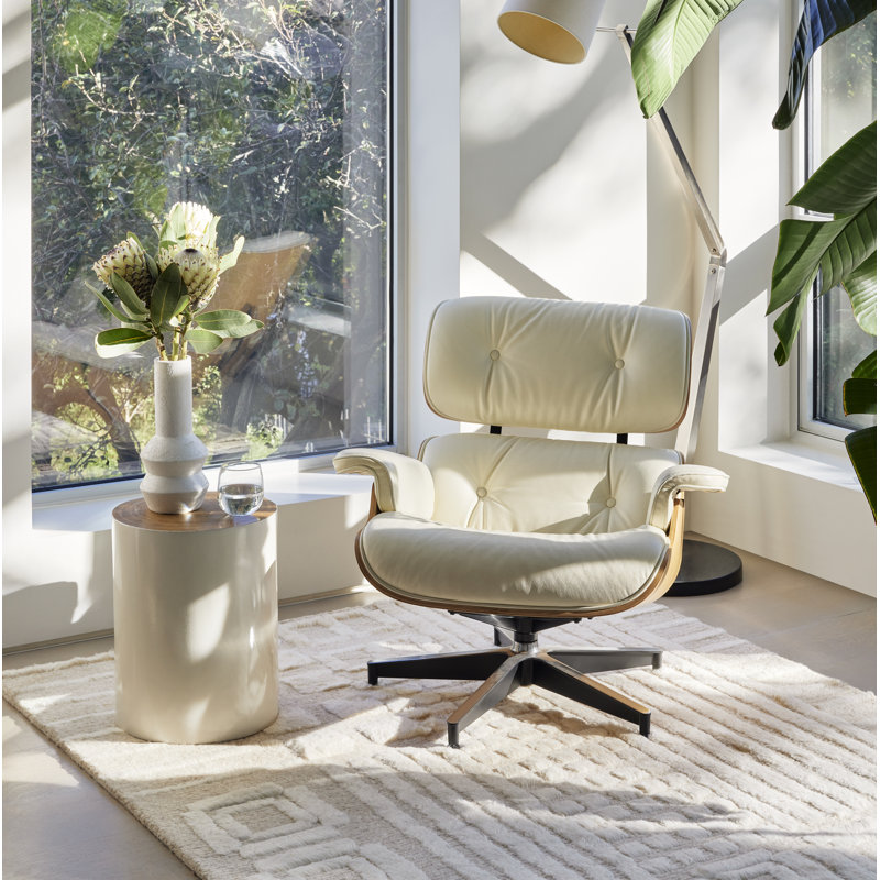 Cozy Ella Rug: Naturalist Hand Tufted Rug in Ivory, Rectange 7'6" x 9'6"