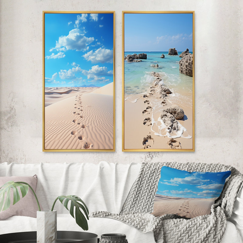 «Beach Photo Footprints In», 2 pièces sur toile, Encadrement doré, H 40 po x l 40 po