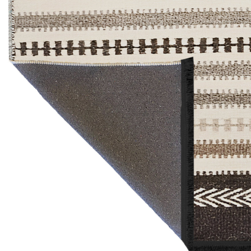 Tapis intérieur / extérieur rectangulaire Kiwana, Rectangle 5 pi 1 po x 7 pi 7 po