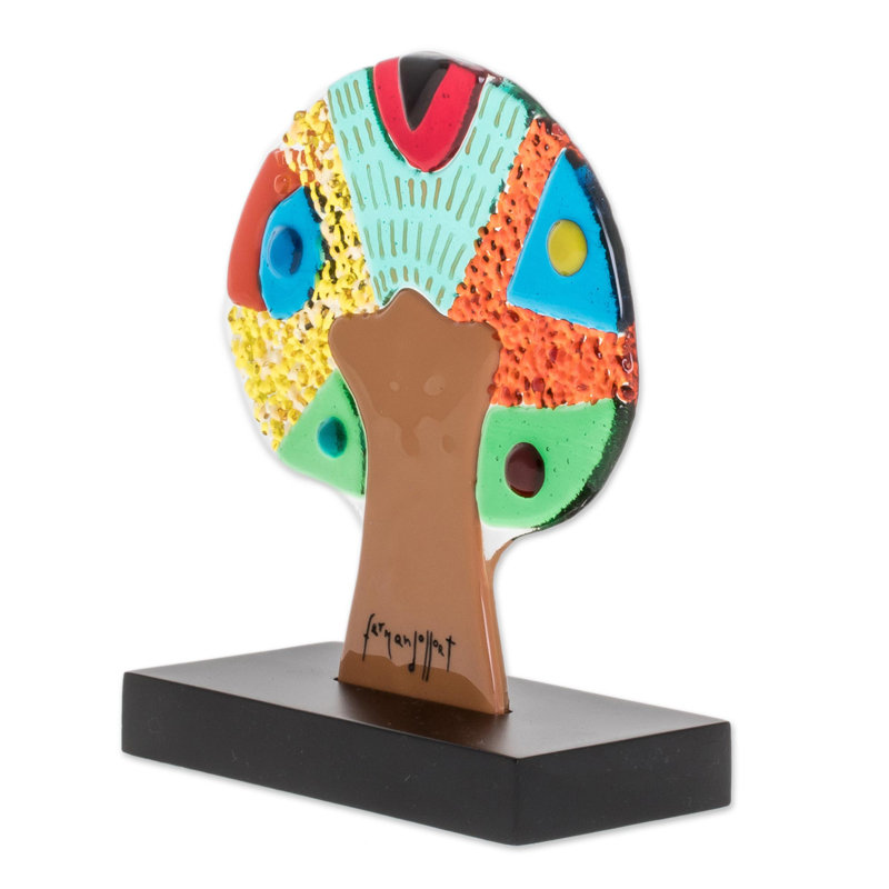 Figurines & Sculptures