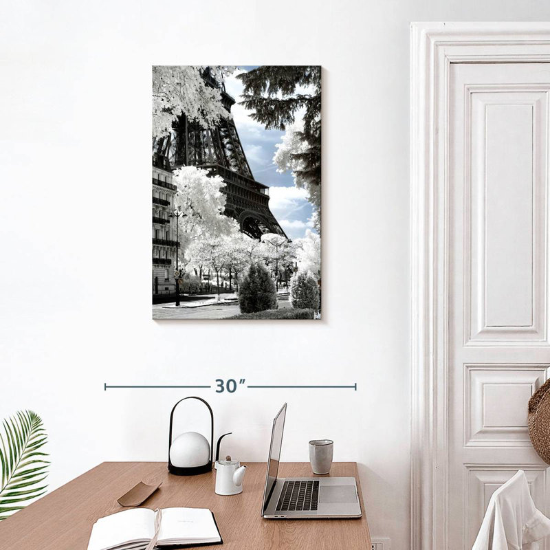 Aime Another Look - Eiffel Tower II, 30" H x 20" W