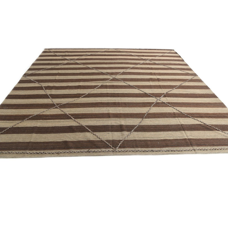 Tapis carré carré brun