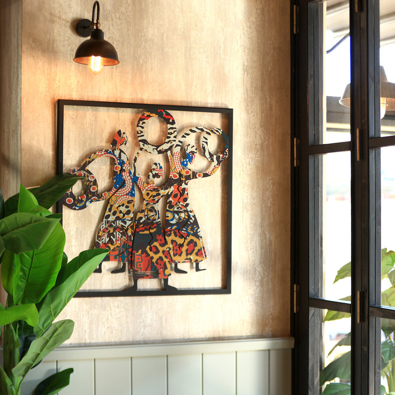Triple déesse, art mural en métal, Art coloré, 27.5" H x 27.5" W x 1" D