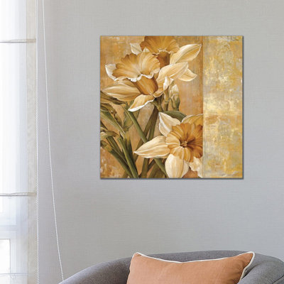 Champagne Daffodils I by Linda Thompson - Wrapped Canvas Gallery-Wrapped Canvas Giclée