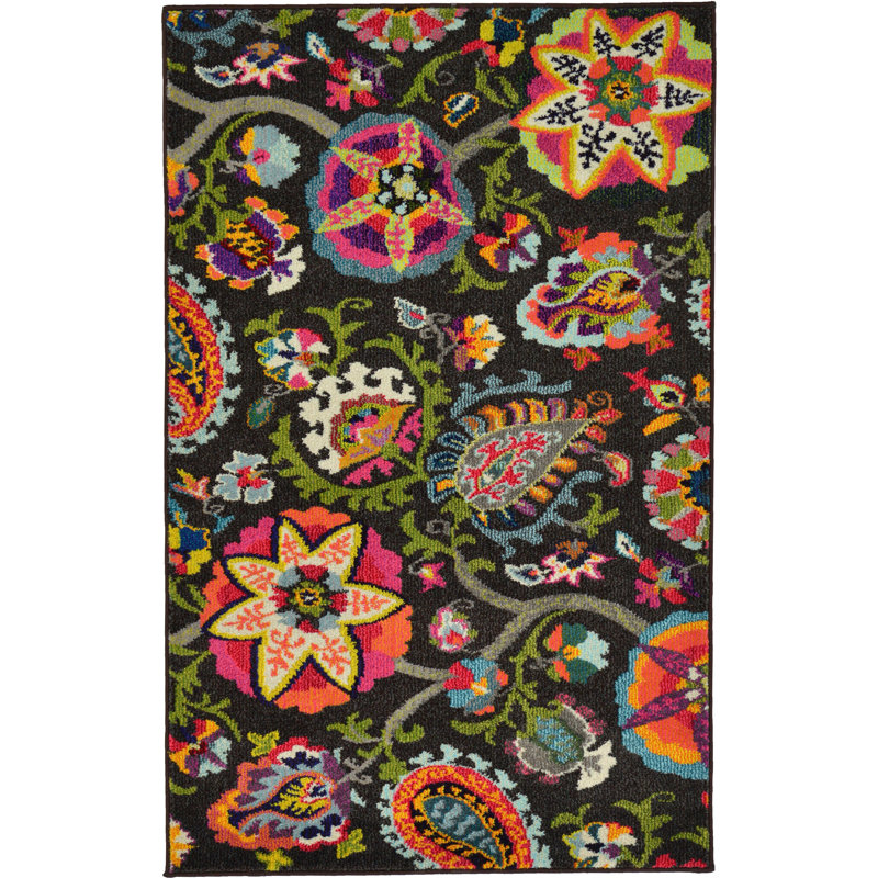 Eddins Washable Paisley Indoor Rug